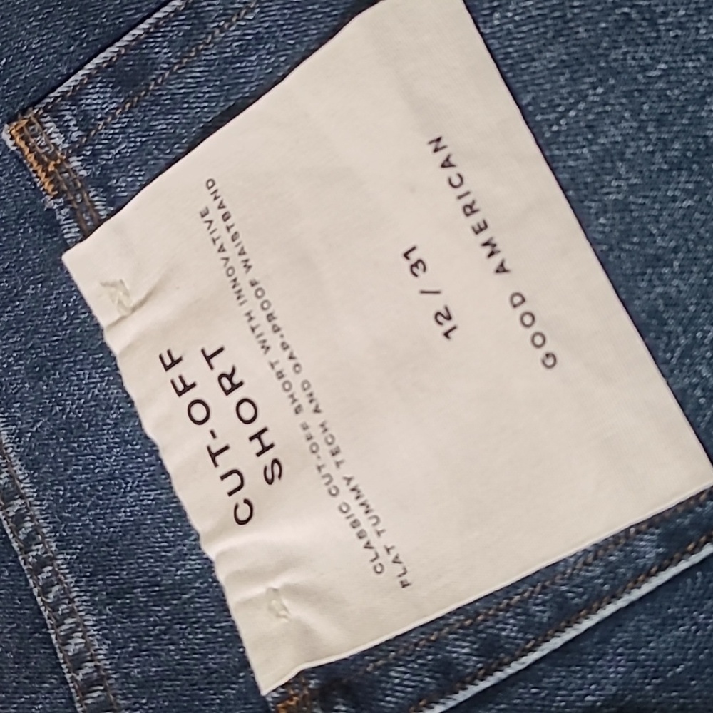 NWT Good American Cut-Off Short Size 12 - Picture 8 of 9